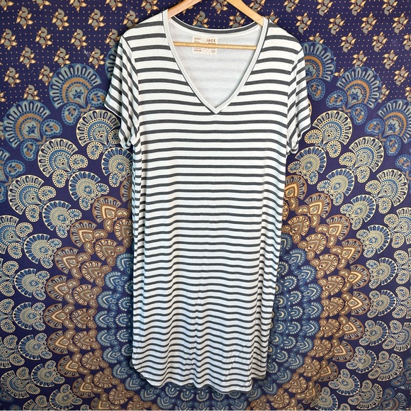 Jackson Rowe Dresses & Skirts - Jackson Rowe striped midi dress